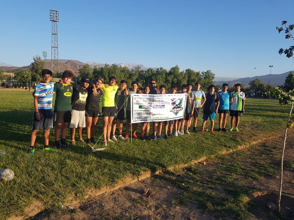 halconesrugby's tweet photo. #halconesrc vuelve con todo este año su meta es salir campeón pero todo nace de sus divisiones inferiores y tú puedes ser parte de este gran sueño ven y participa y conoce este gran proyecto. Niñ@s de 4 a 15 años pueden disfrutar este gran proyecto. Solo comunícate con nosotros https://t.co/8Vz42iQjZt