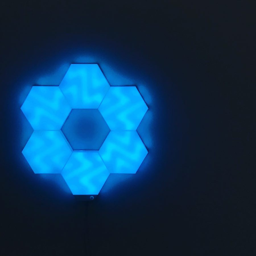 “PhotonLab’s Element light panels are perfect for setting a scene in any space.” - Element light Beta user Jerry

#photonlab