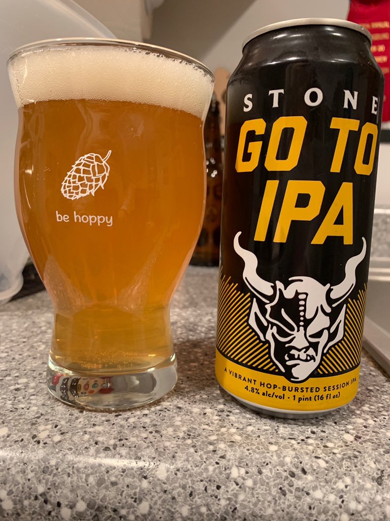 TwnRdgs's tweet photo. @SommBeer #PhoneBeer #BeerHead @StoneBrewing #GoToIPA https://t.co/OetDitZxkO