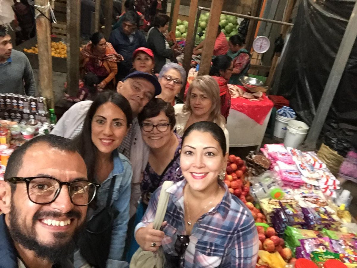 alltoursguate's tweet photo. Disfrutamos de un excelente dia en nuestra visita al colorido mercado de #Chichicastenango
#VisitCentroamรฉrica #VisitGuatemala #GraylineTours #Guatemala https://t.co/XYgNZysT2d