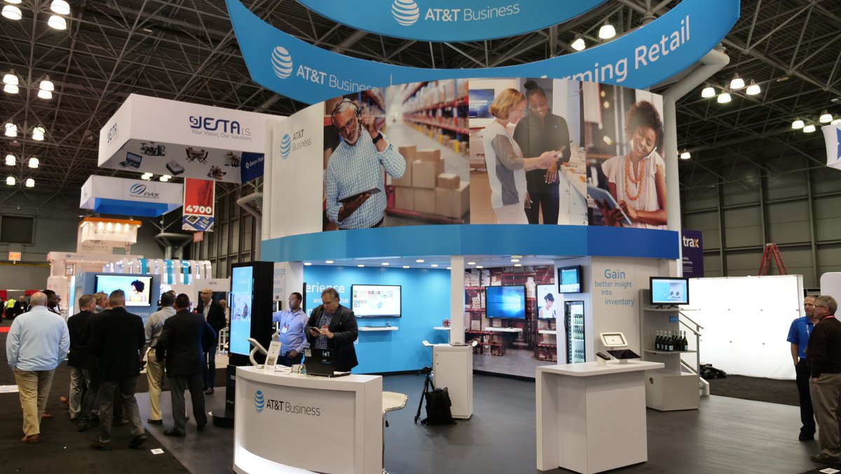 dez_blanchfield's tweet photo. this was my "home sweet home" with AT&T Business for the week.. in a chilly ( snowy ) old #NYC.. had an awesome time.. awesome collaboration with @Kevin_Jackson & @evankirstel ;-)
#NRF2019 #ATTinfluencer #ATTbusiness @ATTBusiness @dez_blanchfield #RetailRealTalk https://t.co/2XZTspEVUA
