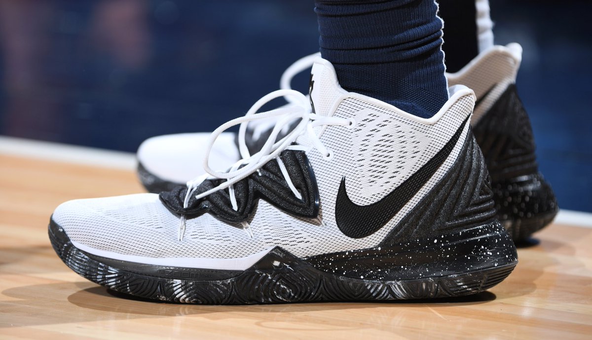 kyrie 5s black and white