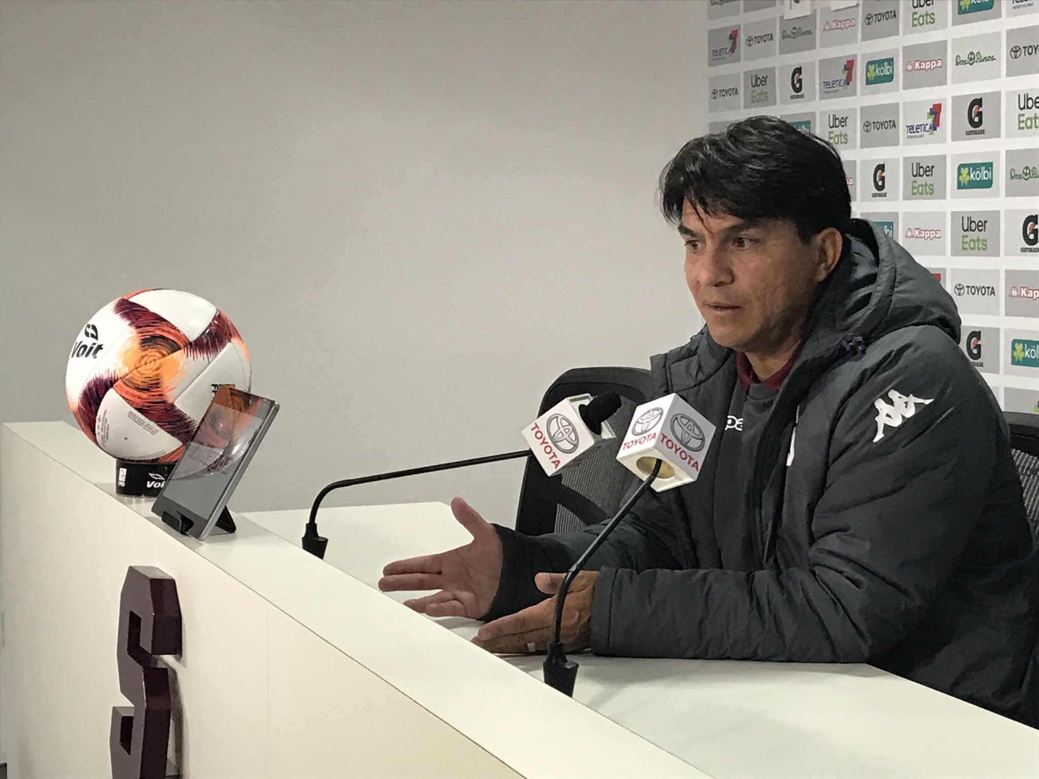 Deportivo Saprissa 💜 on X: "Nuestro técnico Vladimir Quesada en conferencia de prensa ⚽️ https://t.co/SKYND7jz7K" / X
