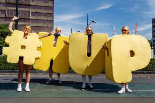 Hoe was 2018? Iedereen weet: er gaat ook wel eens iets niet goed. Daarom: Bedankt voor het mooie rapportcijfer over 2018! Treinreizigers meer tevreden bit.ly/2RvcB1I