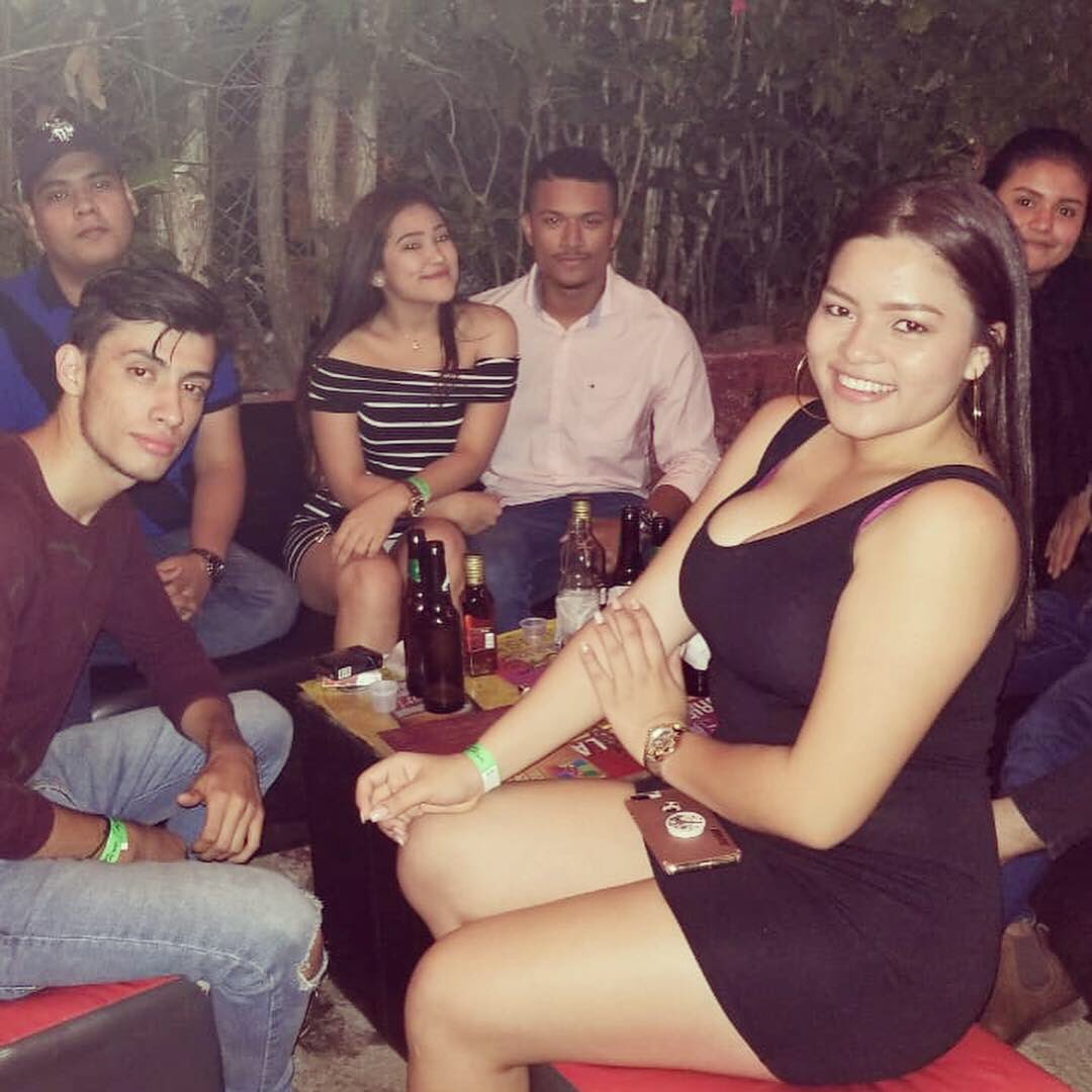 bar_copas's tweet photo. JUEVES 🔙 To School 
Ft. @djroca505 😎
.
.
.
.
#partiestonight #teamcopas #jinotepe #copasbar #backtoschool #juernes 🍻 https://t.co/XGnuh6hOJH
