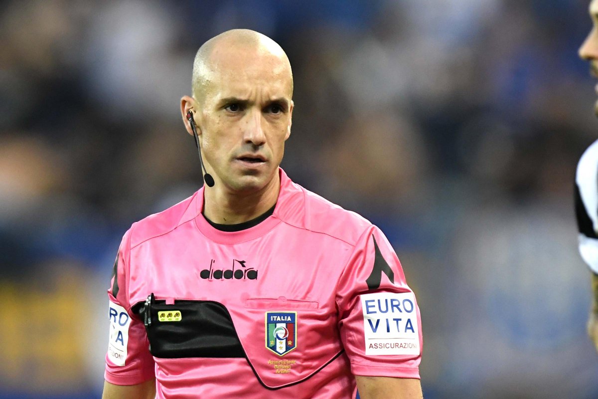 Michael Fabbri sarà l'arbitro di #SpalBologna
ℹ️ https://bit.ly/2Hkcwcu
#WeAreOne 🔴🔵