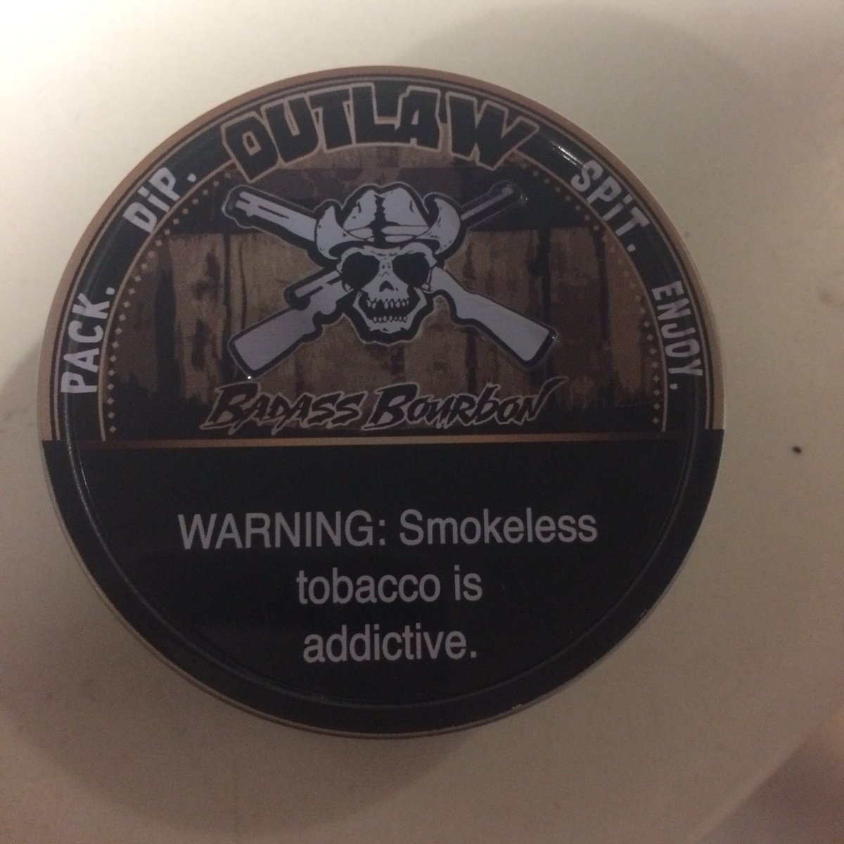 BMS_2Cube's tweet image. @jaredoutlaw @Toughguychew  so happy that I got my cans in a few weeks ago. Love this cut #PackDipSpit #Toughguychew #Outlaw