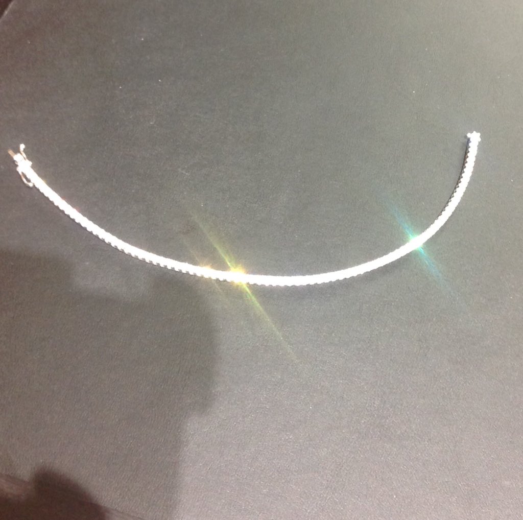 Sale Item of the Day..!
No.2
18ct White Gold Diamond Tennis Bracelet.
1.88carats of Diamond
Was £4760
Now £3330
#grababargain #saleitemoftheday #diamonds #diamondjewellery #diamondbracelet #ilkley #shoplocal #phillipsofilkley #18caratgold #diamondsareagirlsbestfriend