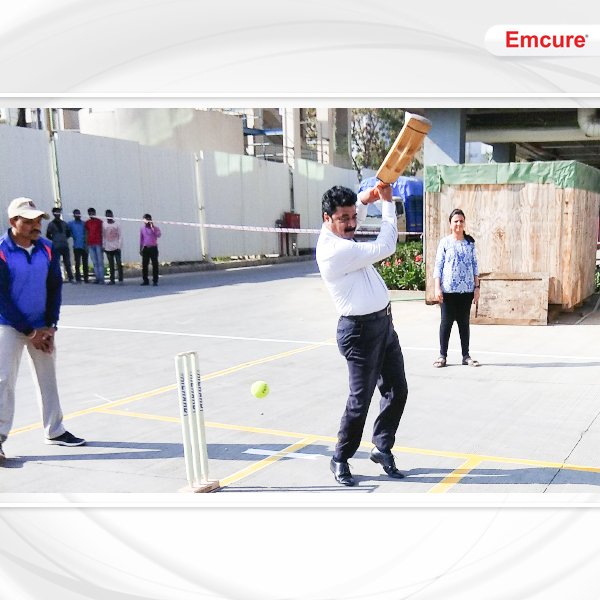 EmcurePharma's tweet photo. Showcasing candid moments from the SPD Box Cricket Tournament (Seen here are the Winners &amp; Runner Up’s)
#BoxCricketTournament #Winners #RunnerUps #FunAtWorkplace #Emcure #Pune #India https://t.co/ruZQDXVdn8