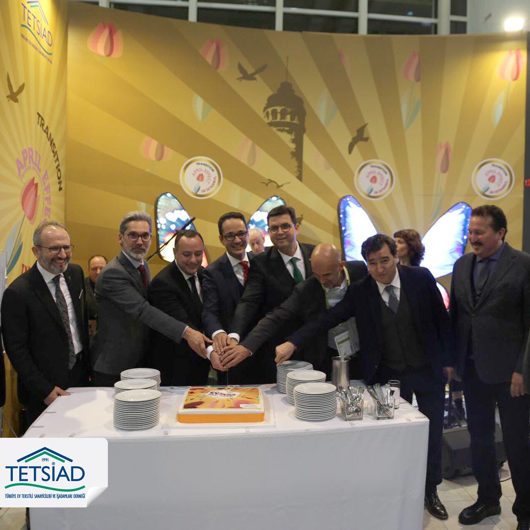 tetsiad's tweet photo. Heimtextil'de, Nisan ayında yapılacak olan EVTEKS APRIL'ın 25. yılını, geçen yıl olduğu gibi bu yıl da tüm fuar katılımcılarının ilgisini çeken kokteyl ve konserimizde, sektördeki Değerli Dostlarımızla kutladık.
#tetsiad #heimtextilTurkishdesign #hometextile #aprileffect #cnrexpo https://t.co/wrW0sGpUNh