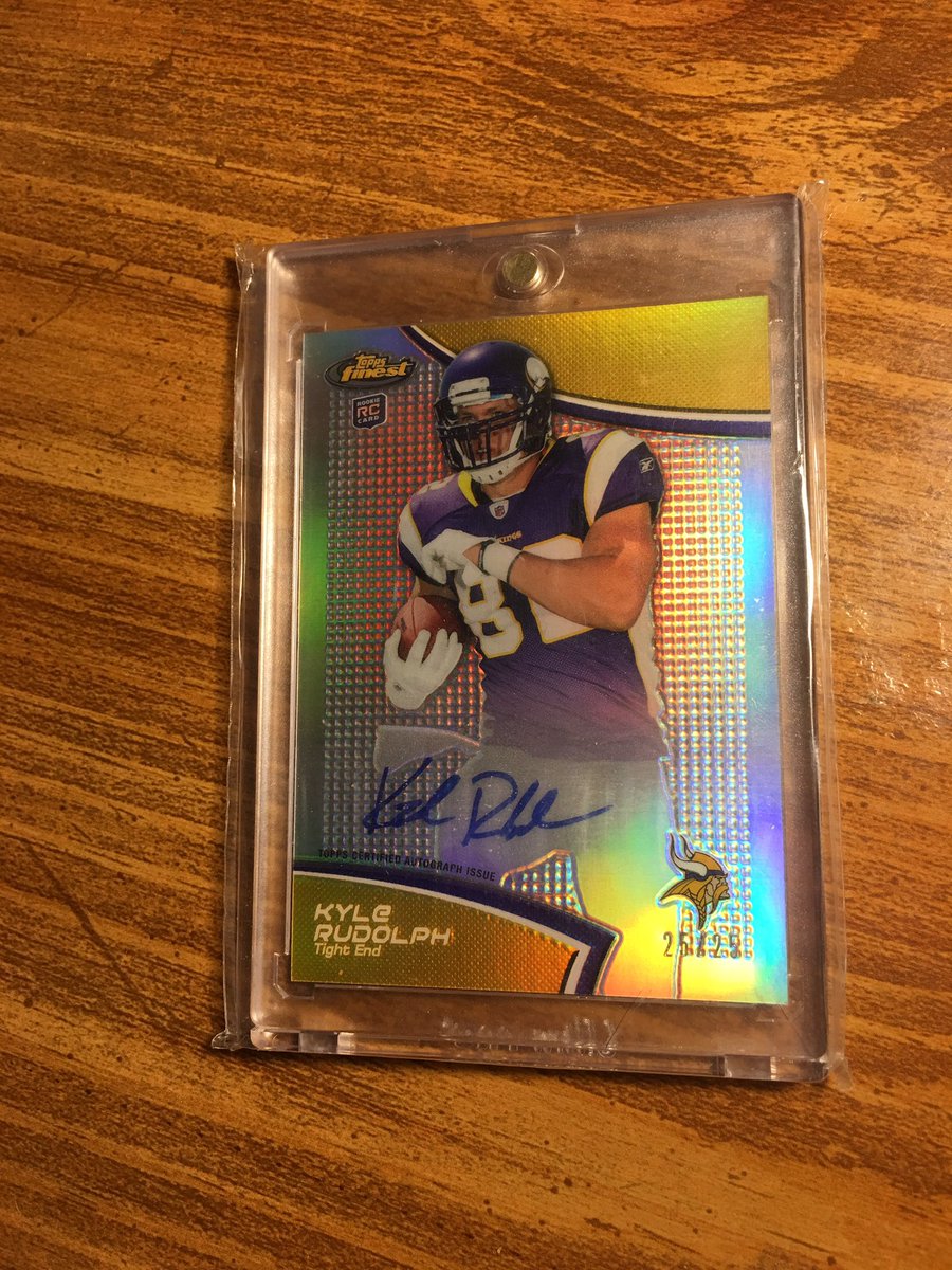 REP651MN's tweet image. 2011 Topps Finest Kyle Rudolph Red Refractor RC Auto /25