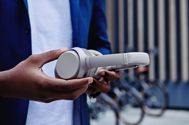 pyqstore's tweet photo. Did you ever heard Active Noise Cancelling ?🎵 
You're gonna feel another world! .
U-BNC40 BT Wireless (Bluetooth Stereo ANC Headphones)
👉https://t.co/c2ProeVwsI 

#Headphone #WirelessHeadphone #Audio #ancheadphone #bluetoothheadphone https://t.co/0iuGB22Tye