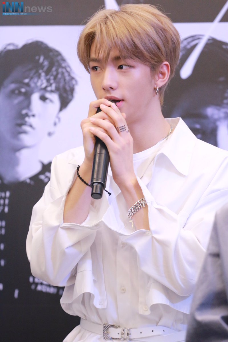 INNNEWS_ENT's tweet photo. 9 หนุ่ม #STRAYKIDS ในงานแถลงข่าว “Stray Kids UNVEIL TOUR ‘I am ...’ in BANGKOK” 

#UNVEILTOURINBANGKOK
#WelcomeStrayKidsToThailand https://t.co/ifxKCS2pwC