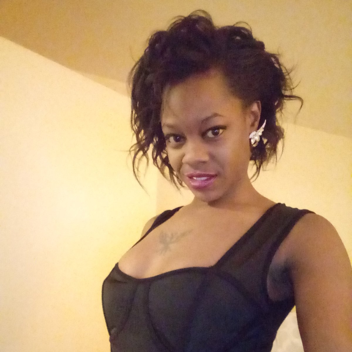 SoniaDavis76's tweet photo. #NewProfilePic https://t.co/HBntmuIXHt