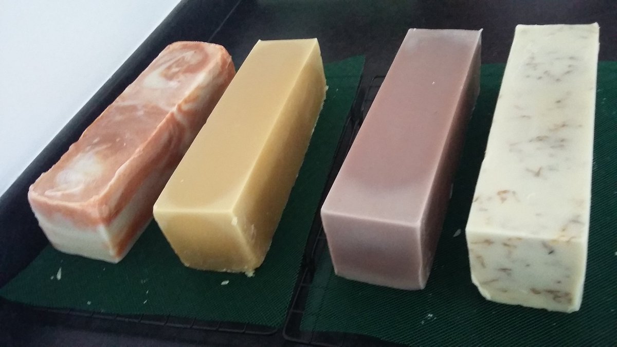 SoapandPamper's tweet photo. Morning #EarlyBiz. Hope all is well? Im cutting up these #handmadesoaps today. They're scented with pure #essentialoils &amp; smell lovely. #giftideas #giftforher #valentinesday2019 #soap #vegansoap https://t.co/KKNg6hjARD