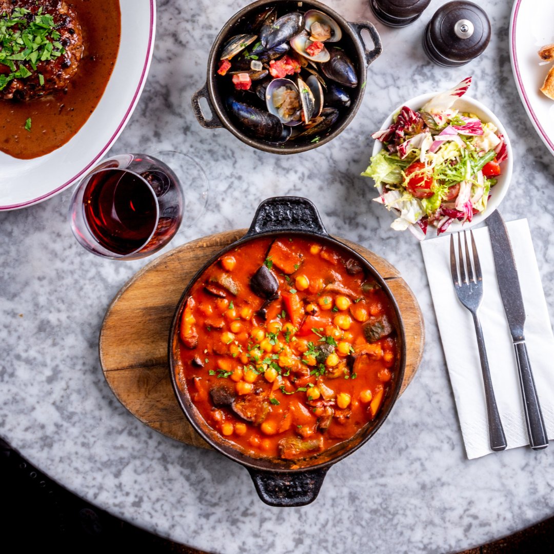 Palmcourtwc2's tweet photo. Going meat free this January? Give our vegan menu a go! Ask our team to talk you through the options. https://t.co/T1Jaa5KRJn