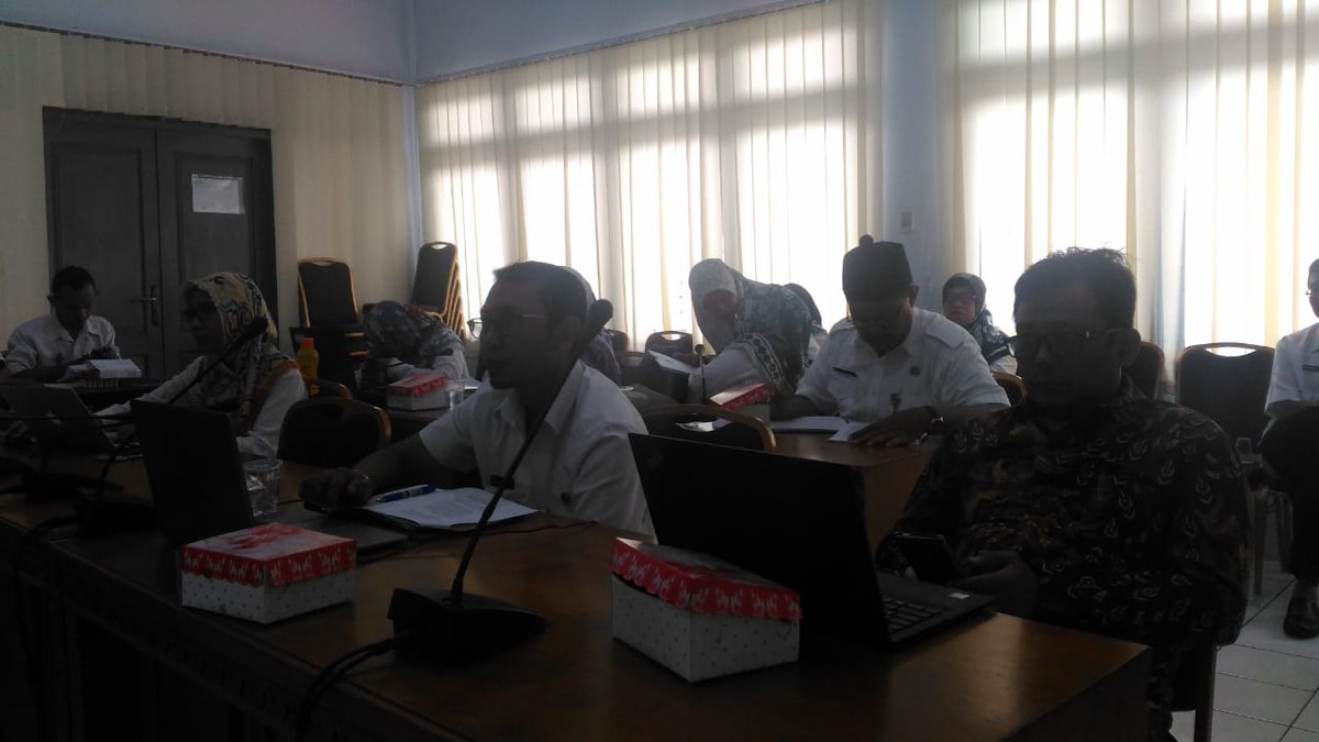 KLHSRPJMD's tweet photo. Konsultasi KLHS RPJMD Prov. Kalimantan Timur di DLH Prov. Kalimantan Timur bersama @KemenLHK tanggal 16 Januari 2019 #KLHSRPJMD #LocalizingSDGs #SDGs https://t.co/7pF6cYuOCX