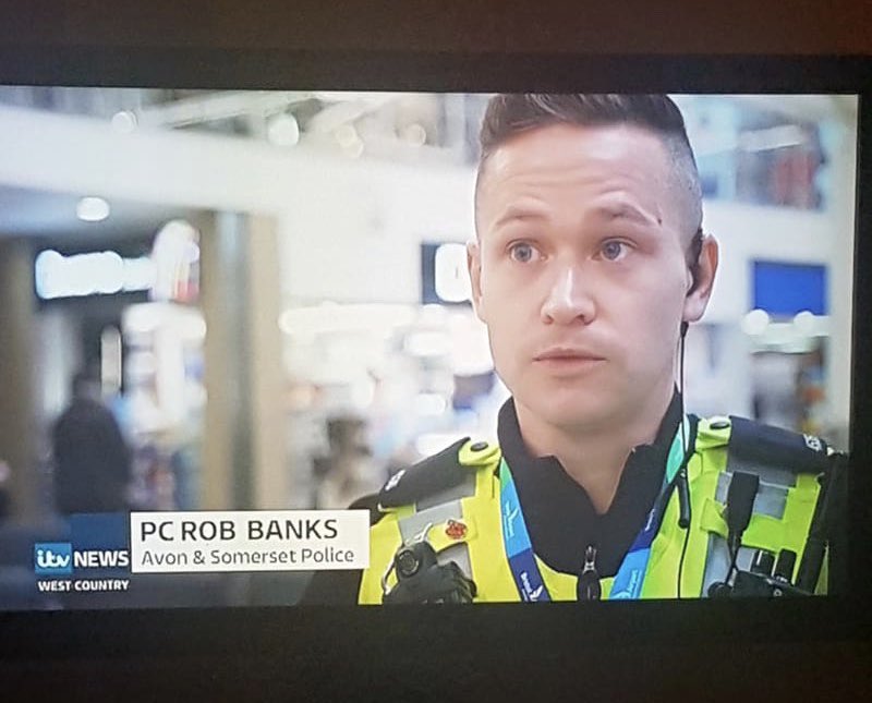 Was this police officer, PC ROB BANKS, subject to more vetting than usual when he signed up? 😜 @ASPolice