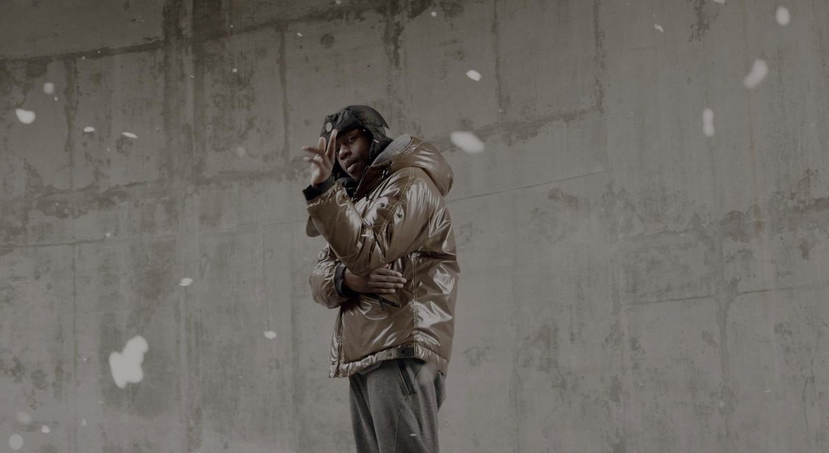 KRUCIAL_K1DD's tweet image. Snowing over here bruh #coldflows #uk #grime #music #ironik #face #gen #thinkboutthat