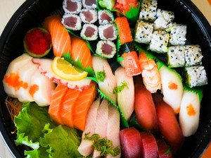 pulse1077's tweet photo. Leah and Neil want to know #wouldyourather
Eat Chinese food or sushi?
Post your REPLY below to be in to win a $300 GC to Great Glasses-3-for-1 https://t.co/IfFWvAQ60i