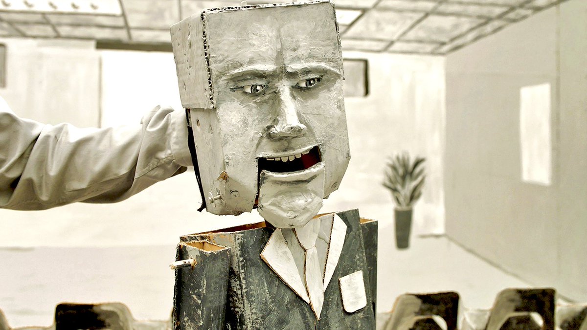 Följ med in i byråkratins absurda vardag! Streama prisvinnande kortdokumentären Vi bara lyder i SVT Play svtplay.se/video/17263698… #svtok #svtplay