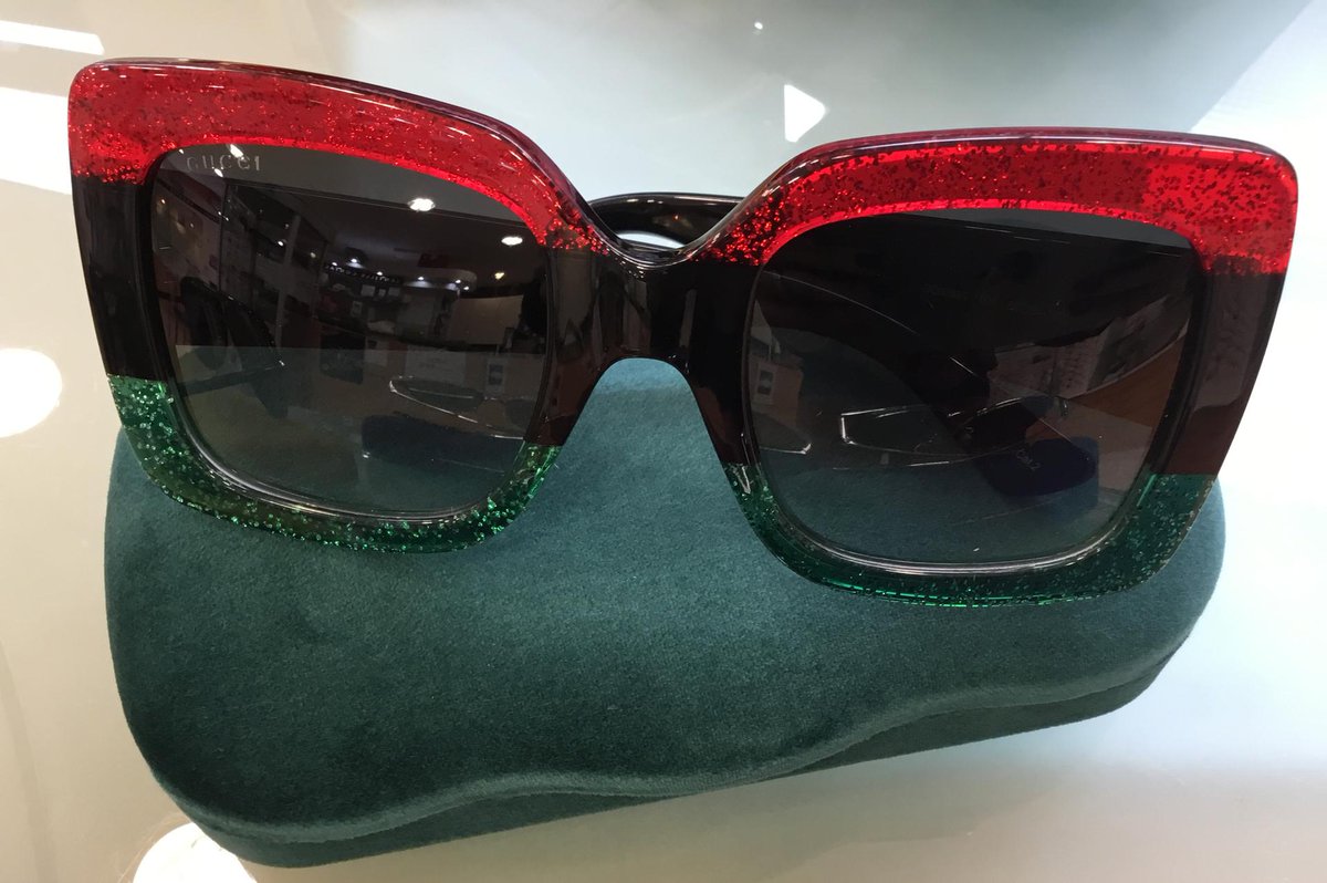 LOpticiens's tweet image. Nous préparons l'été !
Nouvelle collection solaire #Gucci
#lempereuropticiensbernay #laplusbellefaçondevoir #solaire #lunettes #opticien #été #soleil