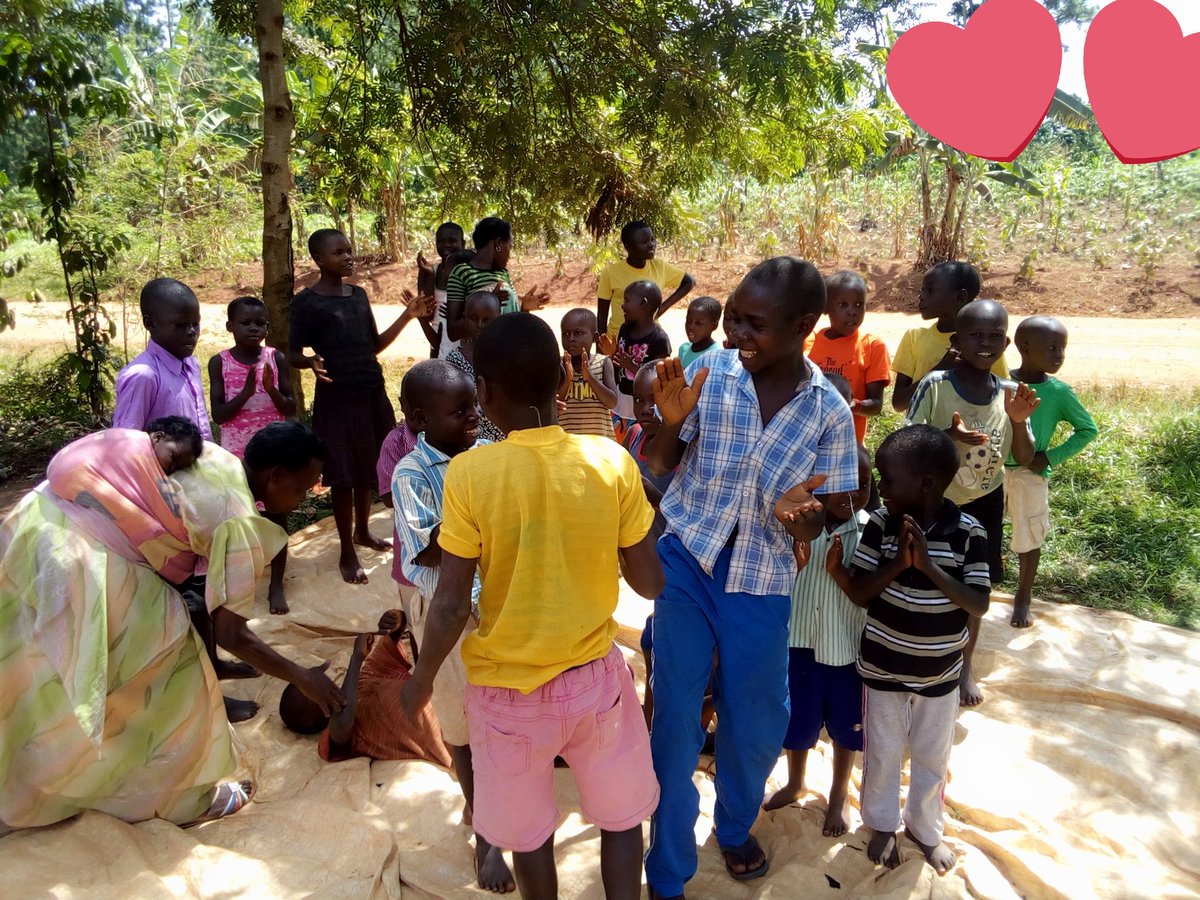 NeedUganda's tweet photo. Ministry children praise and worship the Lord https://t.co/XTw0mrBO3j