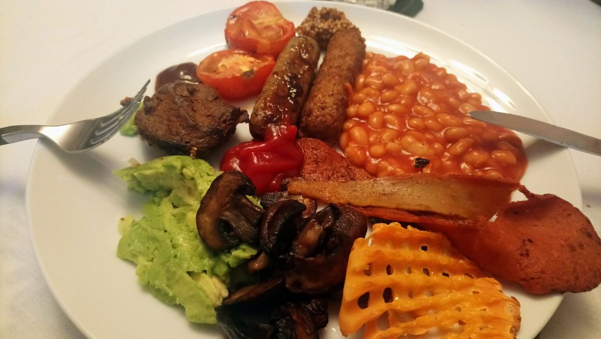 BishopWeston's tweet image. @Nordic_Choice #bravemove So maybe instead of banning bacon /sausages offer customers an additional alternative more environmentally friendly, healthier, humane choice with all the taste and comfort of vegan options. Everyone 😊 @VBitesFoods @Tofurky @Hooba_Foods @sgaiafoods