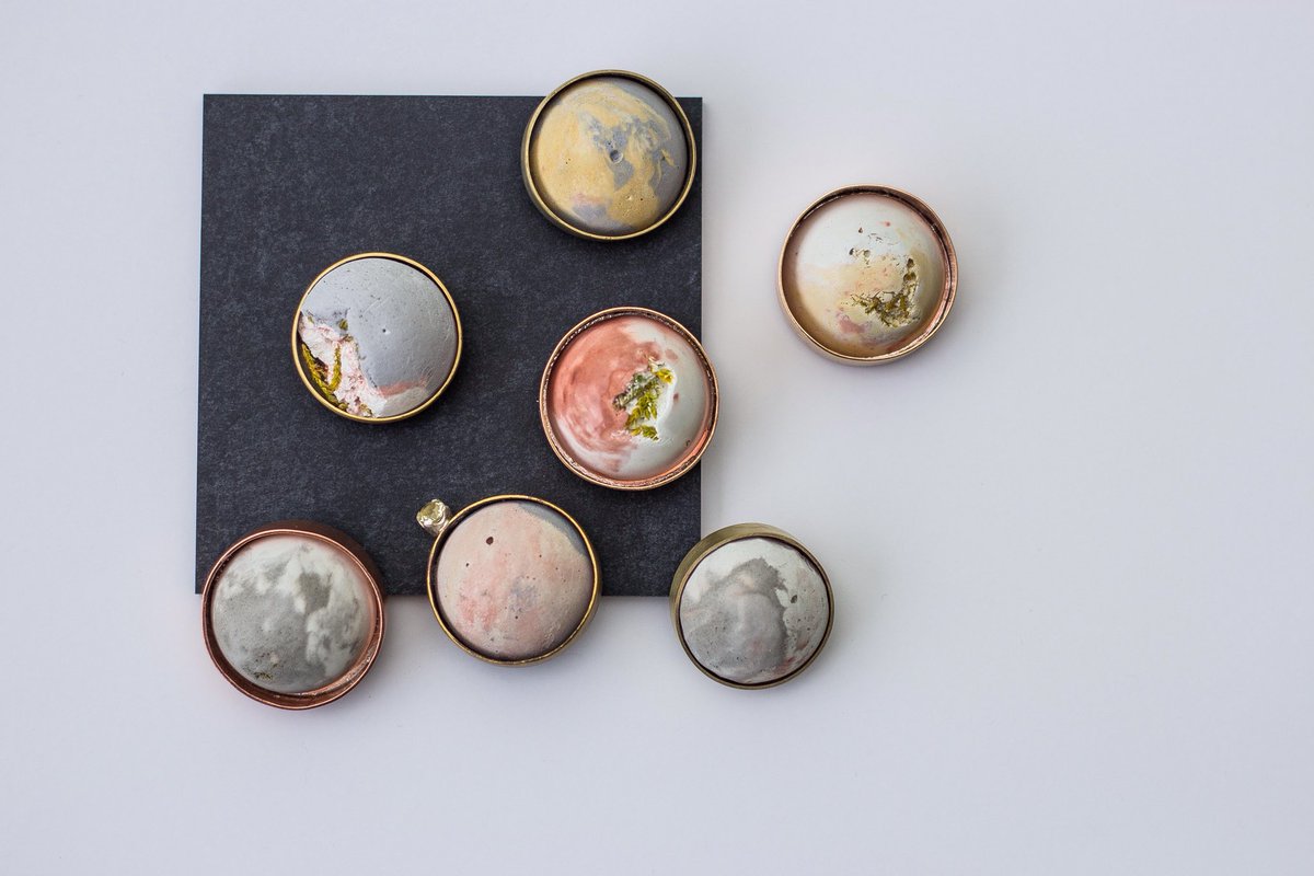 smames's tweet image. Would any celebs like to wear some of my jewellery to help me get somewhere in this crazy world? @Fearnecotton @thewhitmore @dollyalderton @DougiePoynter I think you guys would look great in it, handmade in the UK and totally unique! amystringer.co.uk