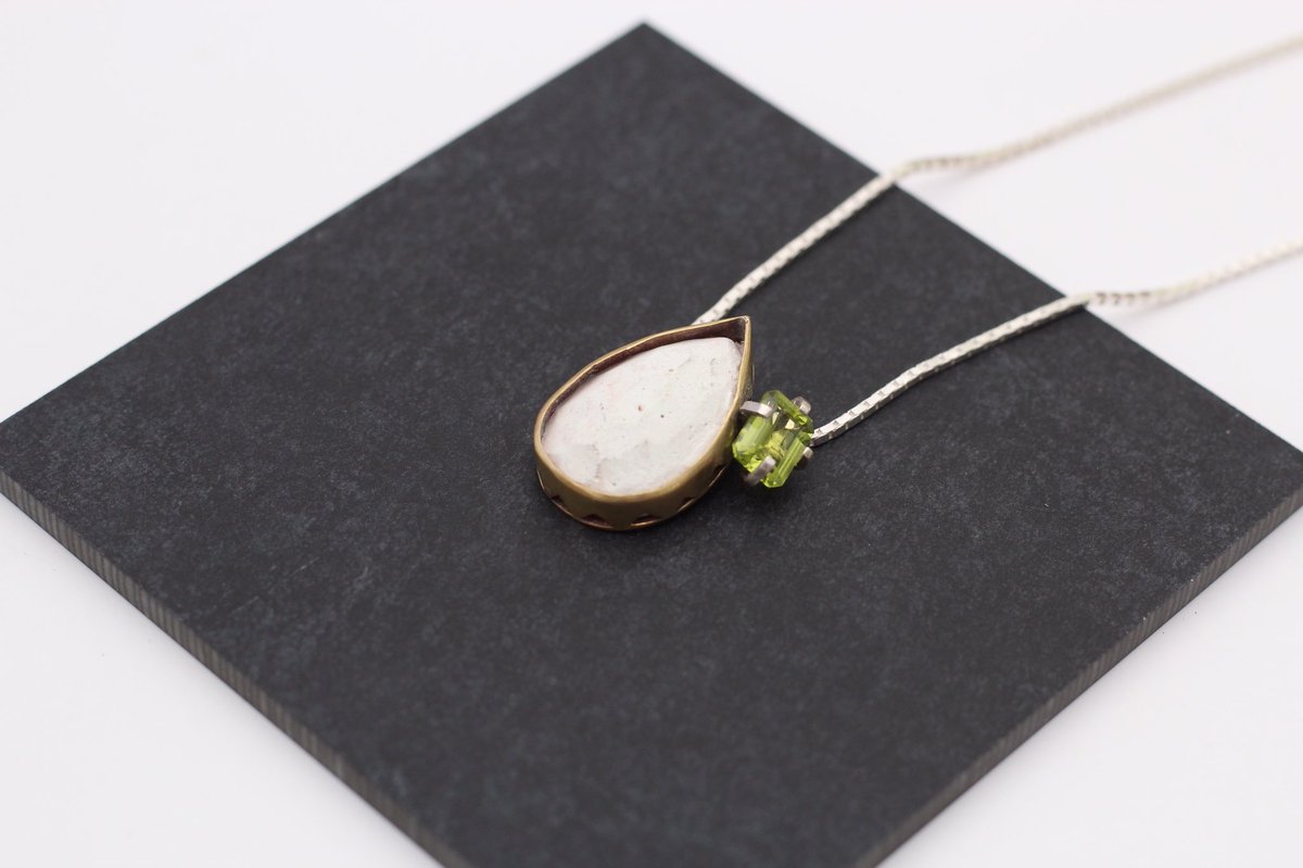 smames's tweet image. Would any celebs like to wear some of my jewellery to help me get somewhere in this crazy world? @Fearnecotton @thewhitmore @dollyalderton @DougiePoynter I think you guys would look great in it, handmade in the UK and totally unique! amystringer.co.uk