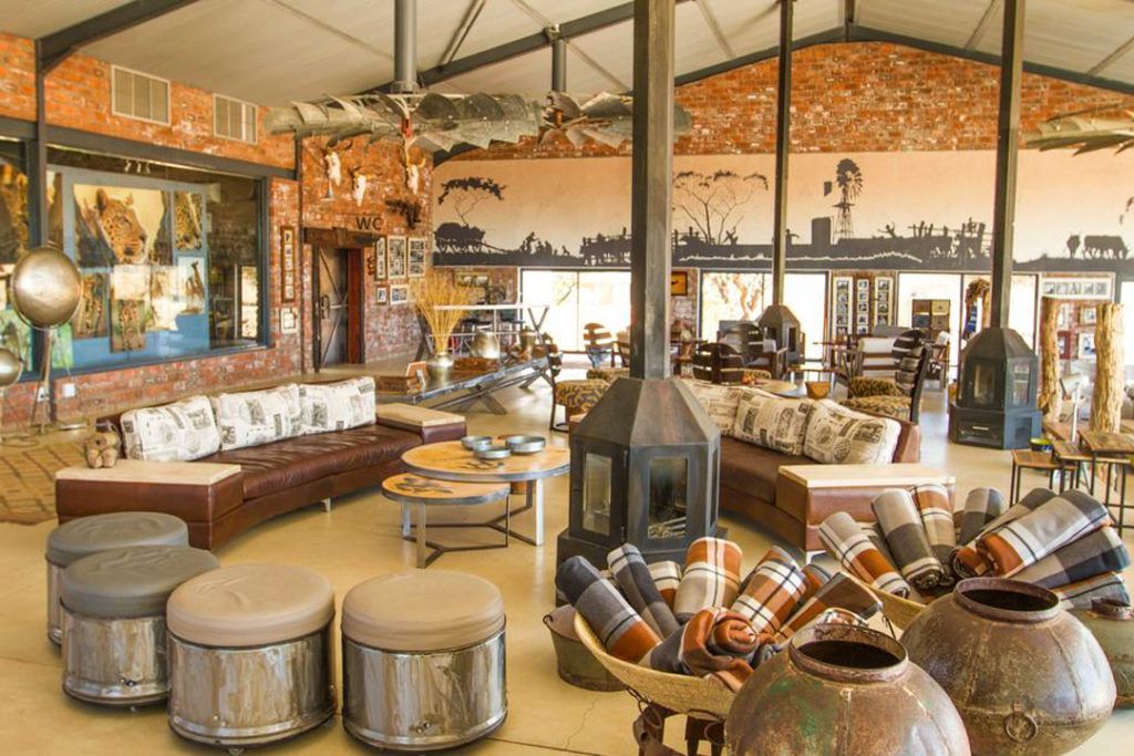 Atlas & Boots (@atlasandboots) on Twitter photo We visit one of the world’s best places to see cheetahs and leopards: Okonjima Nature Reserve in #Namibia.
atlasandboots.com/leopards-cheet…
With <a href="/WildDogSafaris/">Wild Dog Safaris</a>, <a href="/OkonjimaNamibia/">Okonjima Namibia</a> and <a href="/AfriCatOkonjima/">AfriCat Okonjima</a>. We visit one of the world’s best places to see cheetahs and leopards: Okonjima Nature Reserve in #Namibia.
atlasandboots.com/leopards-cheet…
With <a href="/WildDogSafaris/">Wild Dog Safaris</a>, <a href="/OkonjimaNamibia/">Okonjima Namibia</a> and <a href="/AfriCatOkonjima/">AfriCat Okonjima</a>.