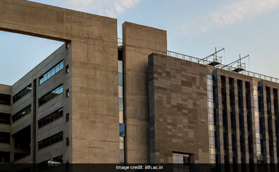 educationmbi's tweet image. IIT Hyderabad to launch B.Tech. in Artificial Intelligence dlvr.it/QwxnsF #IITHyderabad #BTechinArtificialIntelligence