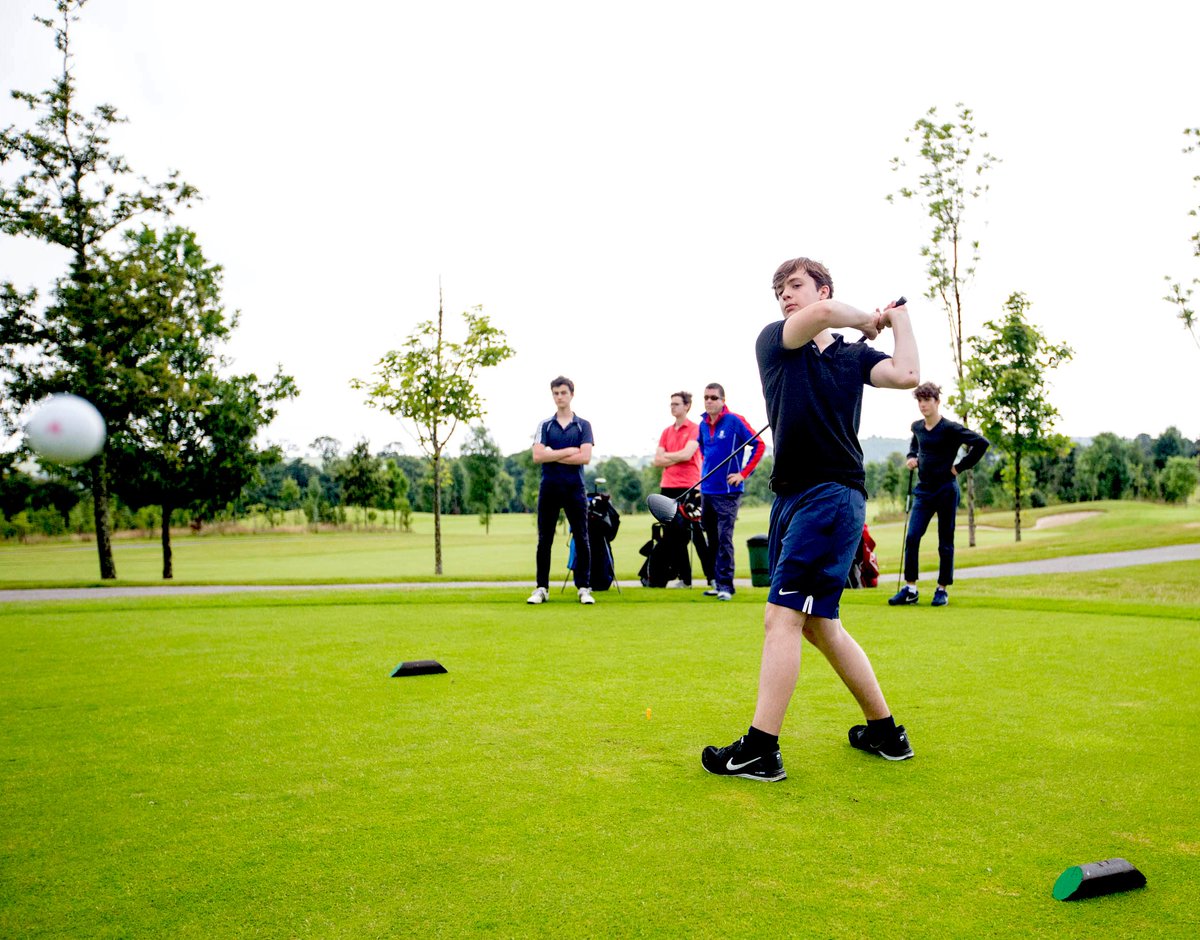 CorkEnglishColl's tweet photo. Immerse yourself with our junior students during their training, part of our #English and #Golf Programme with FOTA Golf Academy! β³οΈποΈββοΈ
For more information on this amazing programme please visit the following page: https://t.co/tWq2XvcyKo
#MySummerInCEC https://t.co/NQ0fI1qihj