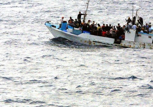 ac_vienna's tweet photo. The Arab Countries, the LDCs and Group77 emphasize the acknowledgement of climate refugees, along with AILAC. Maybe this is the first step towards the legal recognition of that term? #negot2018 #dontletthemdrown #thereisnoplanetB https://t.co/2CKg2FxJnO