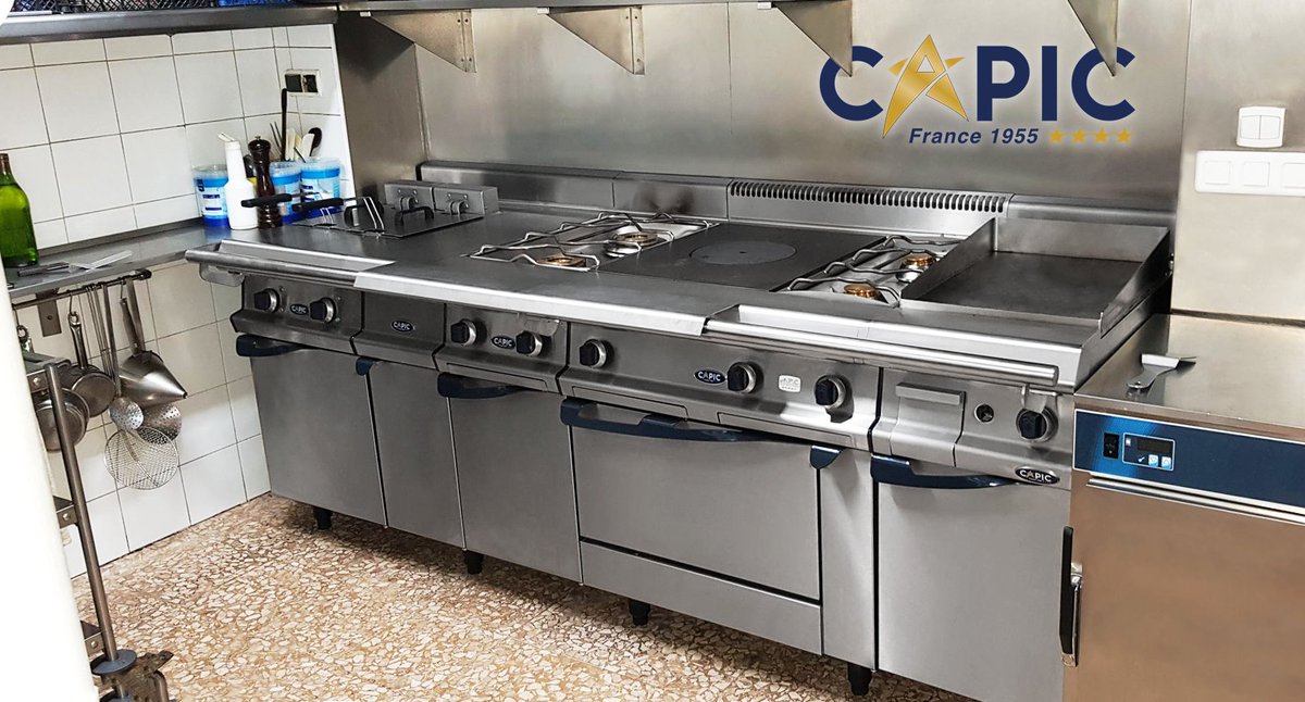 CAPIC_FR's tweet image. Nouvelle installation ✅
👉 Nouvelle ligne de cuisson à la brasserie Le Sulky 🍽 à Mandalieu La Napoule (06), installée par Azur pro Cuisine (@eurochefpro)  🛠
Vous souhaitez acquérir un fourneau Capic ?
Consultez notre catalogue 👉 goo.gl/3CaYZZ 
#chr #grandecuisine