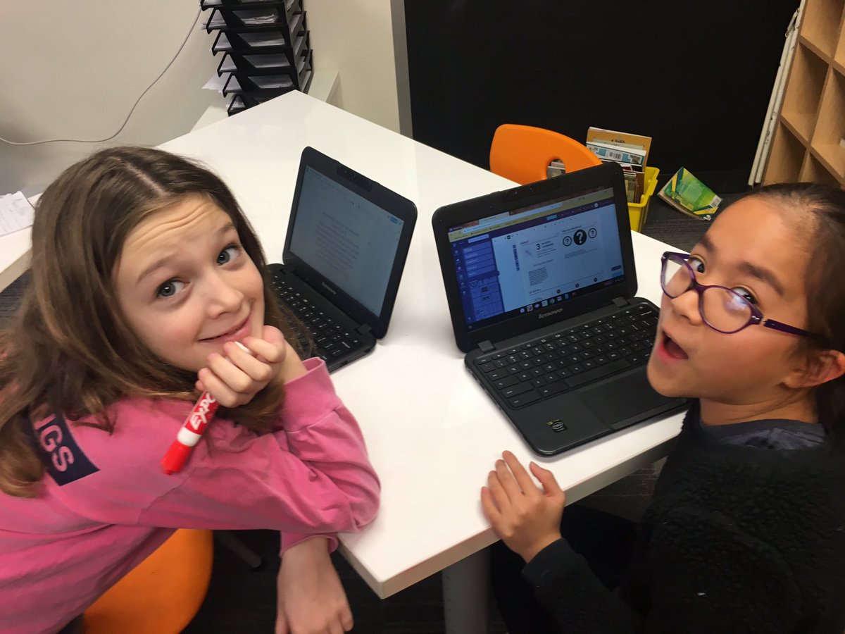 AMTRutledge's tweet photo. 4th graders input their explorer research into infographics, tinkering with how to visually display factual information #mvpschool https://t.co/dVhfA8Tz0n