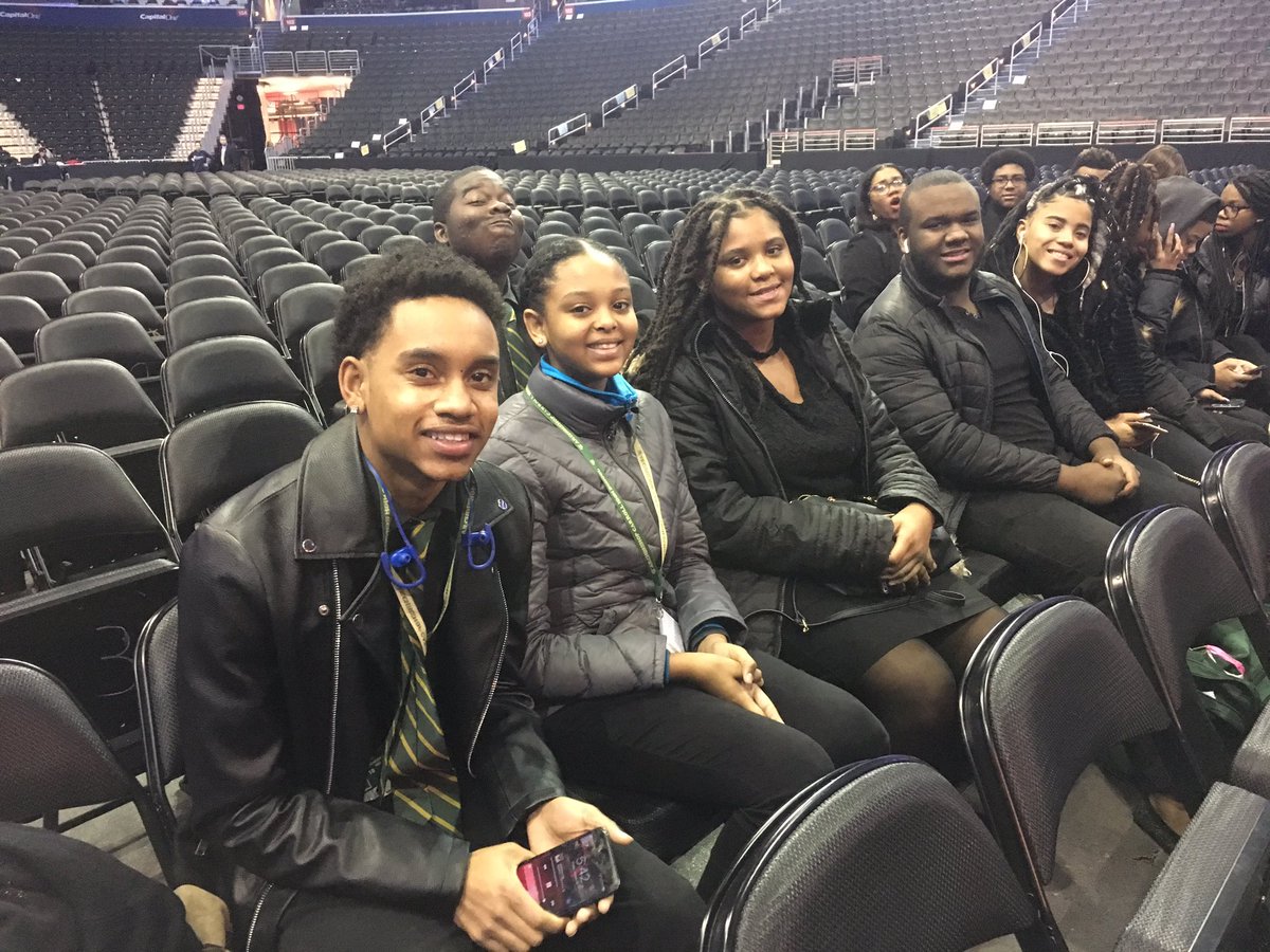 ACHSEducators's tweet photo. ACHS Students and Choir members arrived early this morning #iStand4Life #Mass4Life https://t.co/Zo0CyST4pB