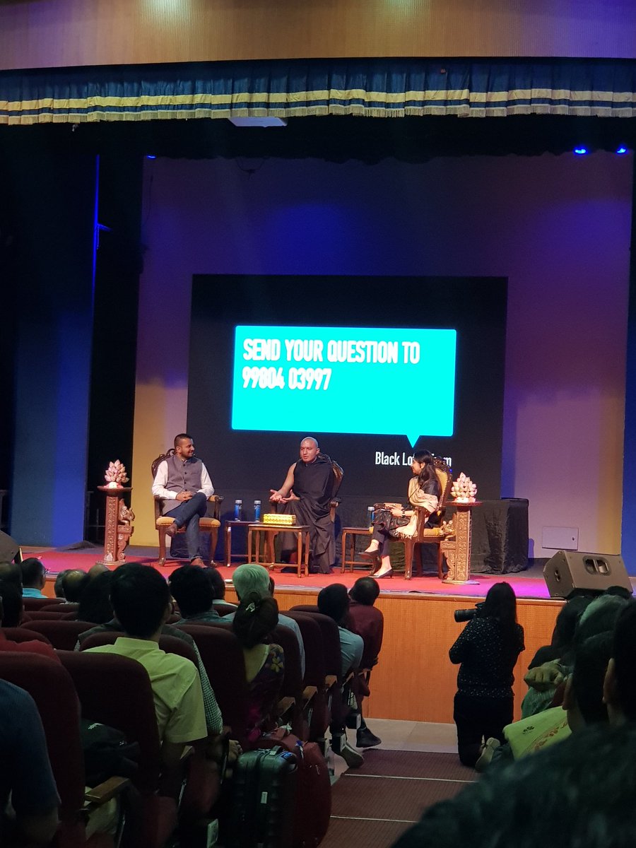 PankajBansalPB's tweet photo. Outgoing CEO gave 3 envelopes to use when in trouble to her successor/new CEO
1) blame on predecessor 
2) blame on market conditions
STILL in trouble then 
3)Make 3 envelopes!
#HRHumour shared by #OmSwami black lotus launch @bl_peace with @ShellySinghSaha @bhash #TalentTechTalk https://t.co/5fC1LktjZc