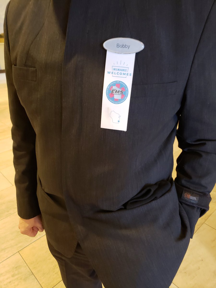 Wow #WEMSA2019 even has the hotel staff on board, well done <a href="/rural_medic/">RuralMedic</a> <a href="/christifulli88/">TYᒪEᖇ ᑕᕼᖇIᔕTIᖴᑌᒪᒪI</a> <a href="/WEMSA/">Wisconsin EMS Association</a>! Excited to be a part of it and contribute my 2 cents on ECMO, thanks for having me!