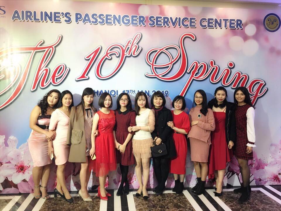 linhchu96's tweet photo. The first spring with Viags Lost and Found team❤️❤️❤️ https://t.co/9PD63ykNLC