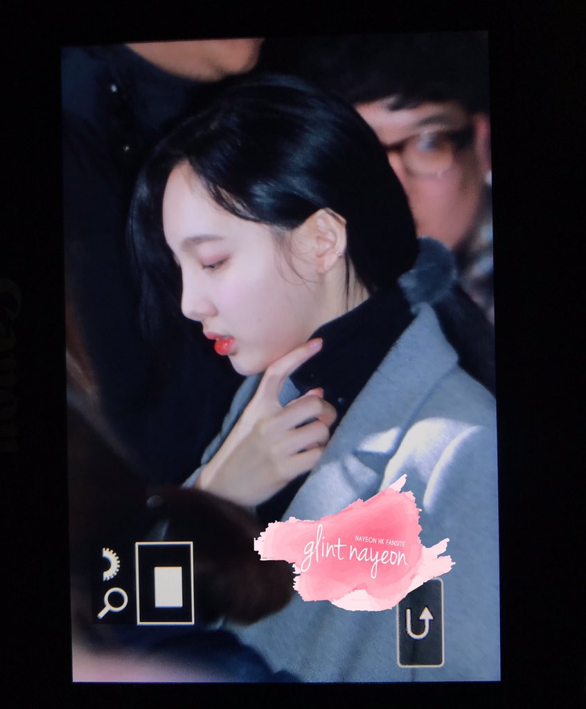 190118 ICN
내일 또 봐요💓
#트와이스⁠ ⁠#TWICE⁠ ⁠#나연 #NAYEON #ナヨン