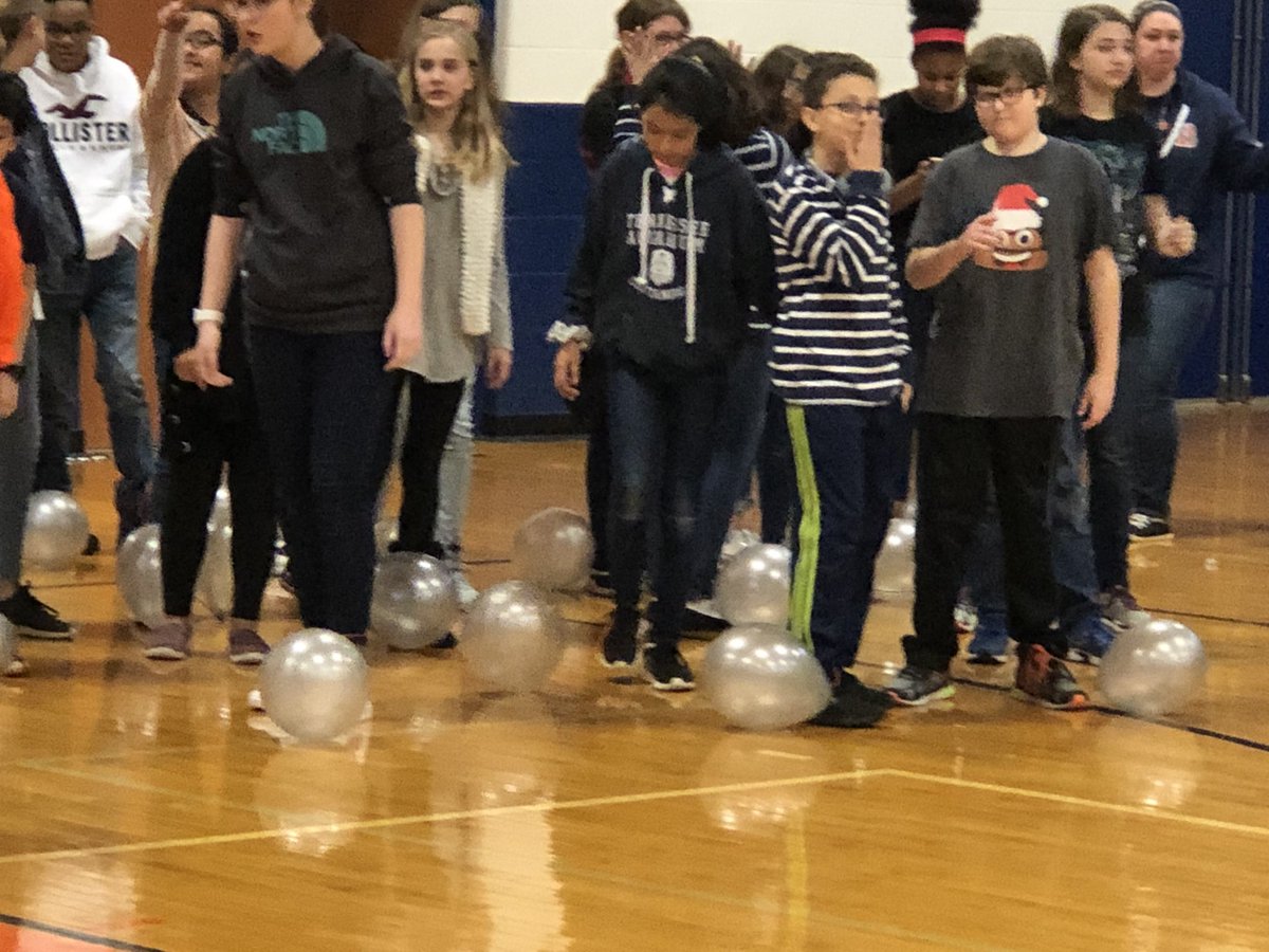 𝔸𝕞𝕪 ℂ𝕠𝕟𝕟𝕚𝕗𝕖𝕪-𝕄𝕒𝕣𝕝𝕚𝕟 tweet media