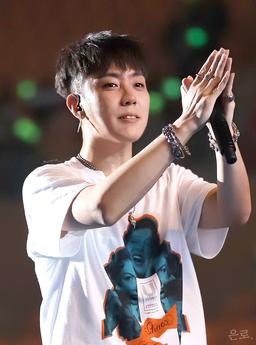 eunjiwonpic's tweet photo. #은지원 #젝스키스 #JIWON #SECHSKIES https://t.co/iSXjKZeE1Z