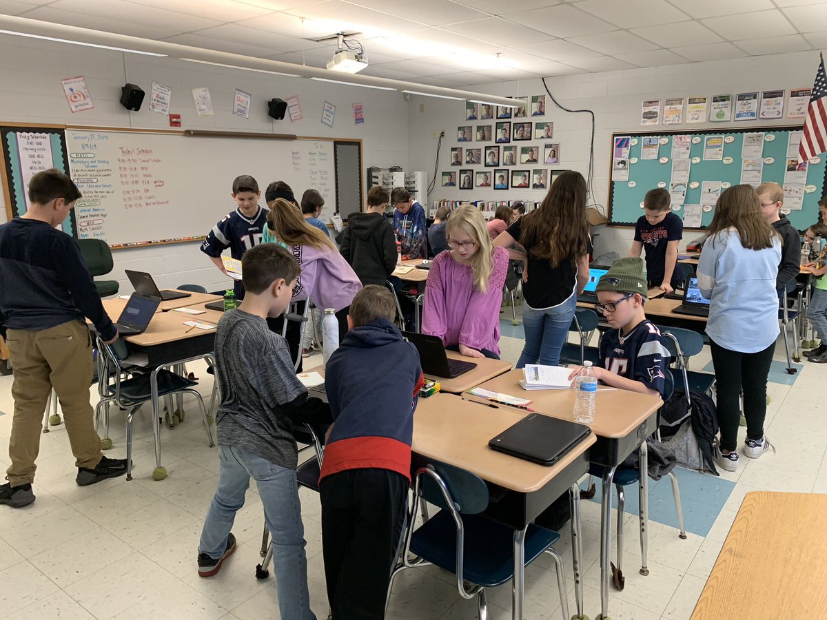 bphilcrantz414's tweet photo. Sharing our Colonial Brochures after working so hard on them. I am hearing so many compliments from these students about each other’s projects! #PESJanuary19 https://t.co/NPbH60HEaY