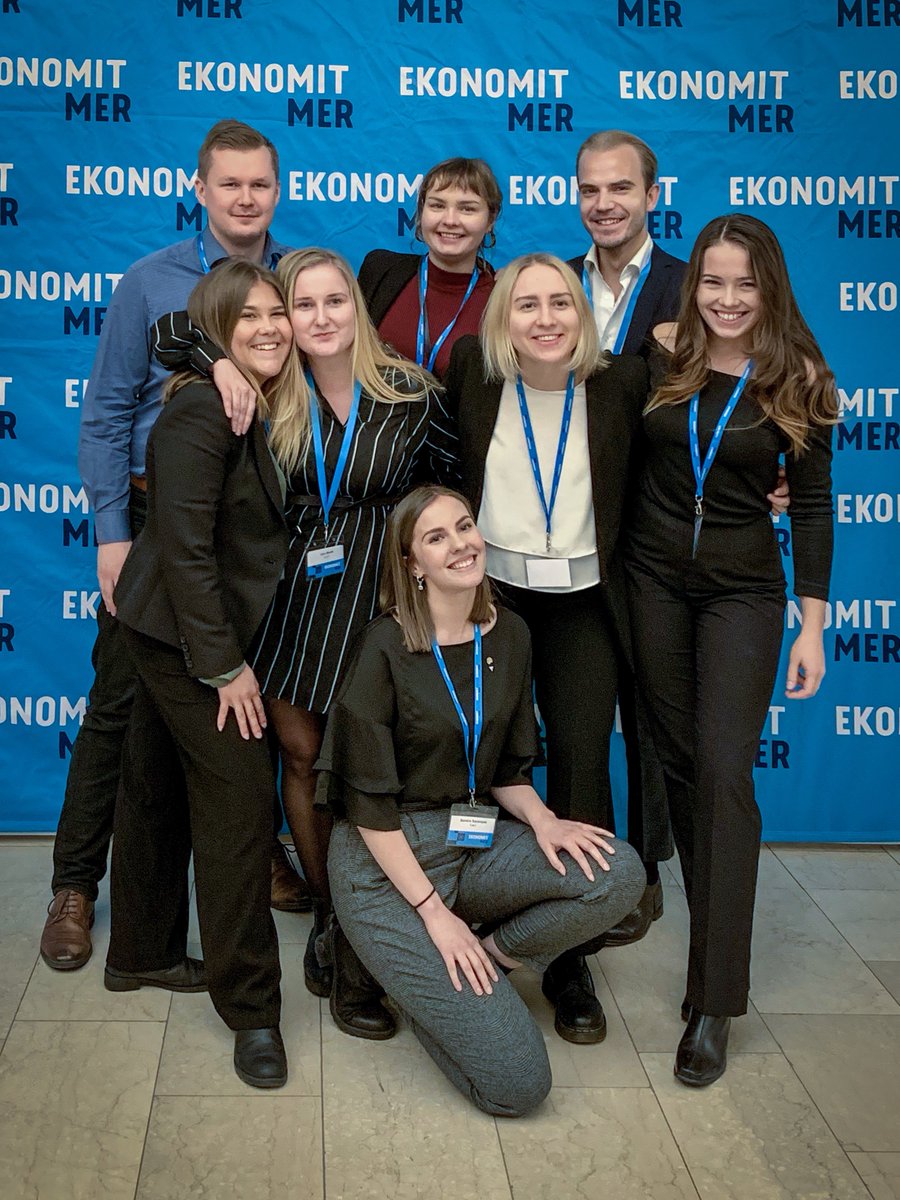 TurunKY's tweet image. Turun KY:n hallitus vuosimallia 2019 ihan Introista piukeana! 🤩

#intro2019 @SuomenEkonomit #vapautapotentiaalisi