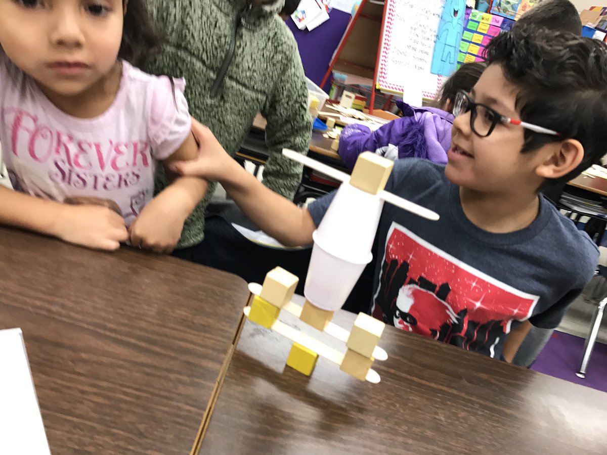 iteachwithheart's tweet photo. Student enrichment Fridays @NISDGlenoaks are all about STEM building and having that #GrowthMindset !! These 1sties said, "this is impossible!" And they impressed themselves that they did it!!! #ThisIsGlenoaks https://t.co/1BuEDH0Ipa