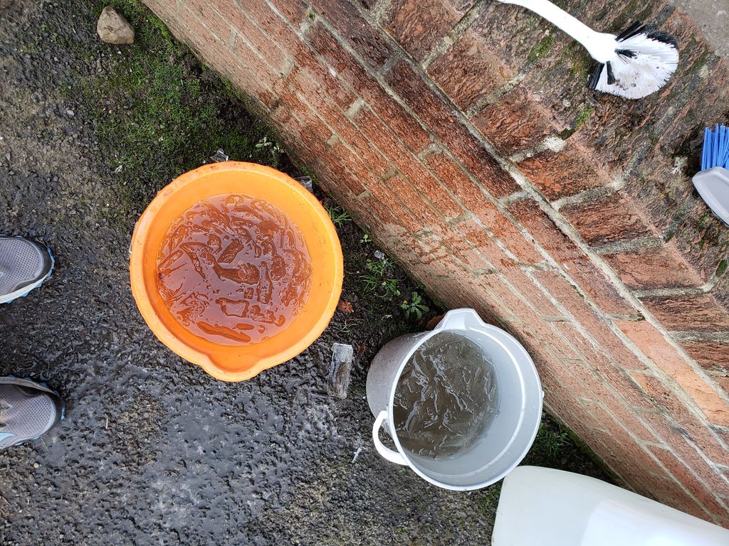 spine2021's tweet photo. Checkpoints have facilities to wash shoes, bit tricky when its frozen. #BritainsMostBrutal #spinerace #thespinerace #spinerace2019 https://t.co/a1RG48MpyM