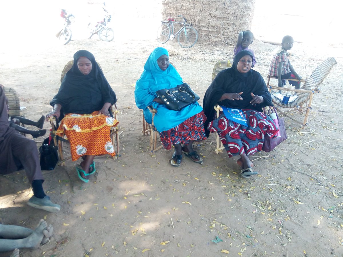 CONIPRATNIGER's tweet photo. Séance de sensibilisation sur le mariage des enfants et les Mutilations Génitales Féminines à Margou Koira, Louloudji et Forbo sogo(Commune rurale de Tamou)
@morissanda 
@Unicefniger 
@unfpaniger 
@arcitoscana
@nosotras https://t.co/YlNqGPtk3u
