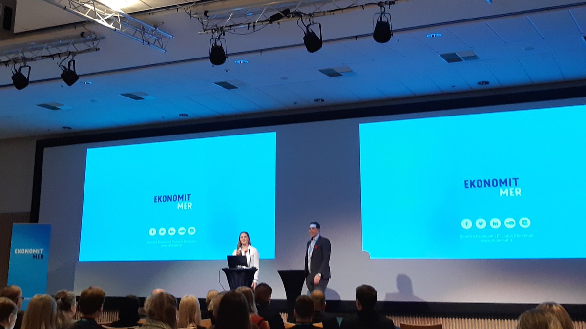 ErnaGronow's tweet image. Ekonomit. Mer. #Intro2019 starttaa @SuomenEkonomit kerääntyneet koko Suomesta.