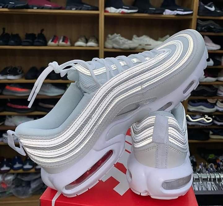 SavedBotMarkets's tweet photo. Hot or not??? 

Available as it is | call or WhatsApp 0561800136 |
#sneakersoriginal
#sneakers #sneakers4sale #sneakerfam #sneakeraddict #savedbotmarkets #savedbot #nike #97 #fashion #footwea https://t.co/9396shu156